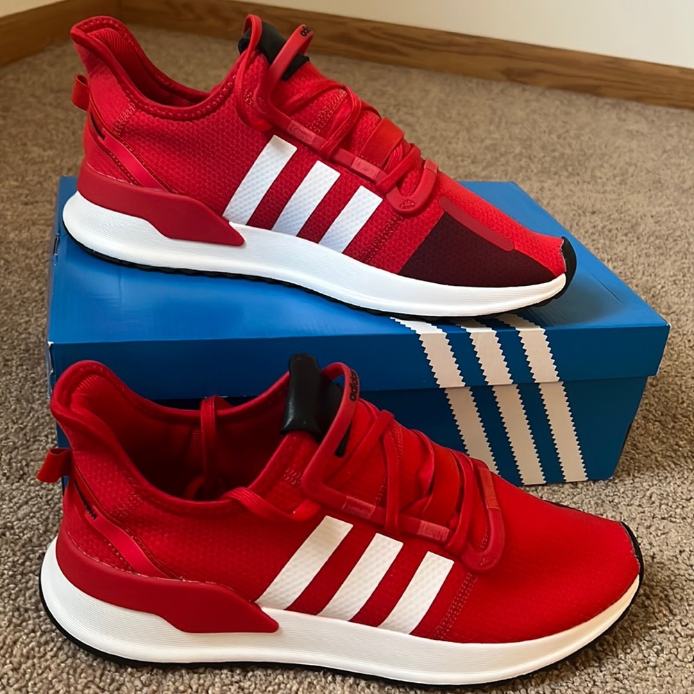 ADIDAS